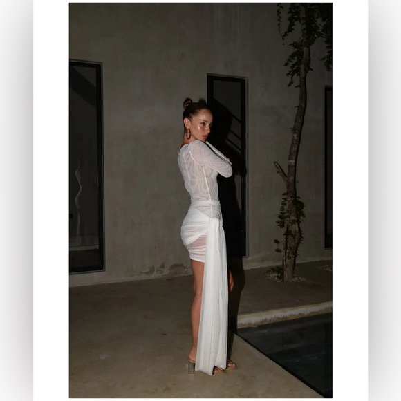 Bananhot White Mesh Dress - Picture 2 of 3